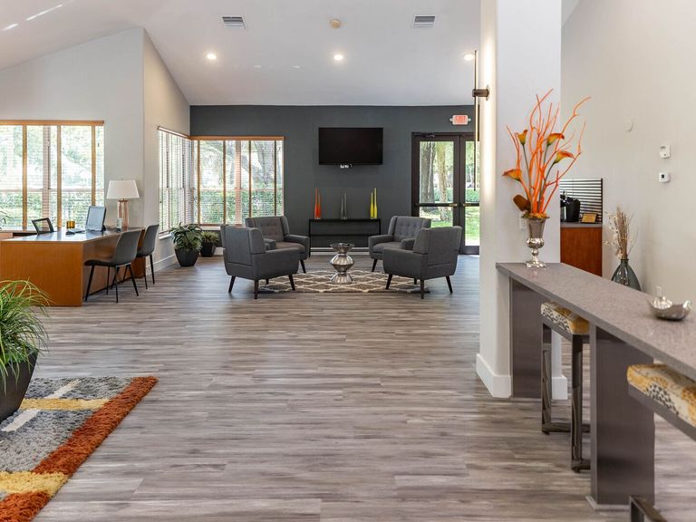 Pinebrook Pointe apartments in Margate, FL – photo 12