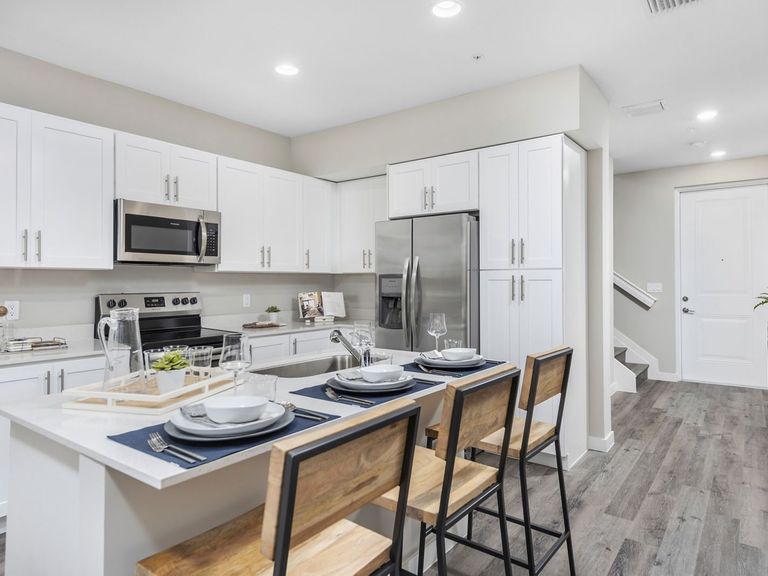 Pines Garden at City Center apartments in Pembroke Pines, FL – photo 12