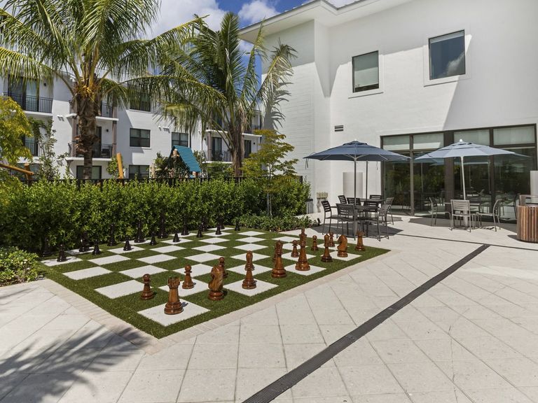 Pines Garden at City Center apartments in Pembroke Pines, FL – photo 8