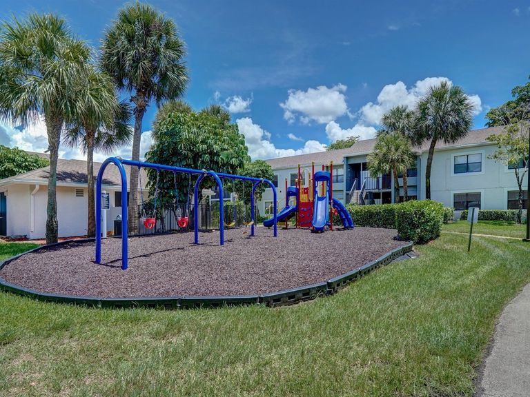 Plantation Colony apartments in Plantation, FL – photo 21