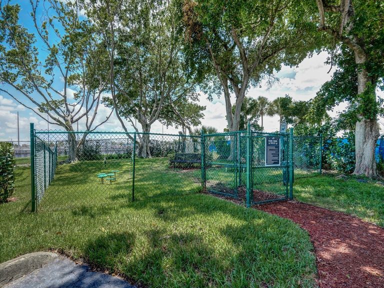 Plantation Colony apartments in Plantation, FL – photo 22