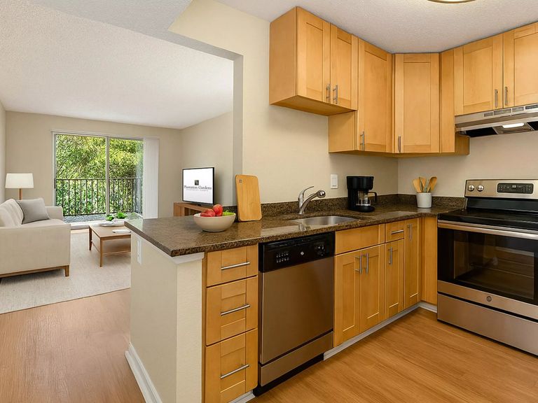 Plantation Gardens apartments in Plantation, FL – photo 13