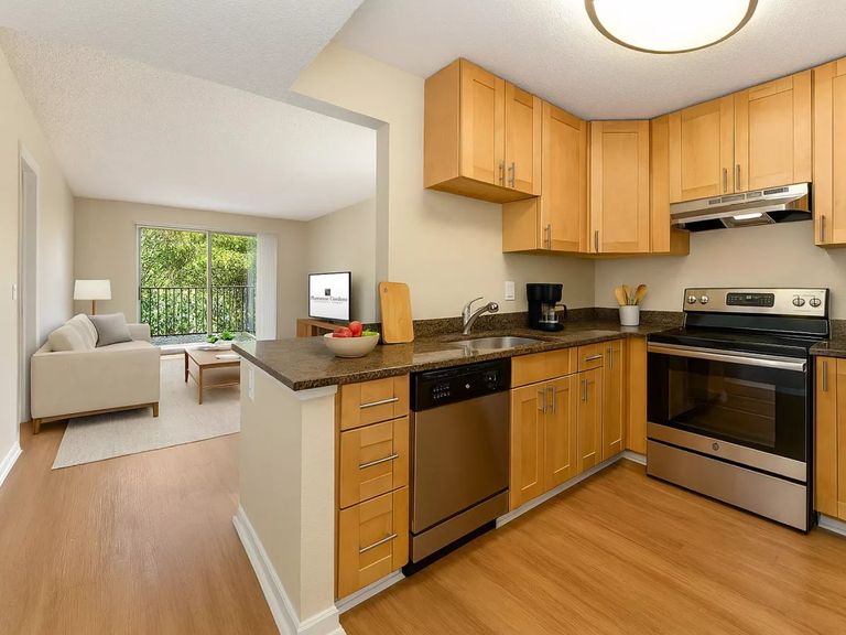 Plantation Gardens apartments in Plantation, FL – photo 18