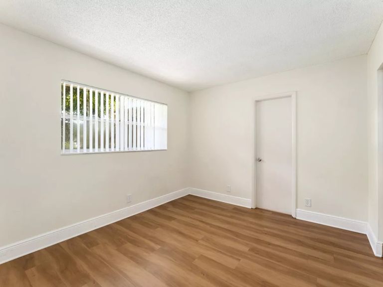 Plantation Gardens apartments in Plantation, FL – photo 28