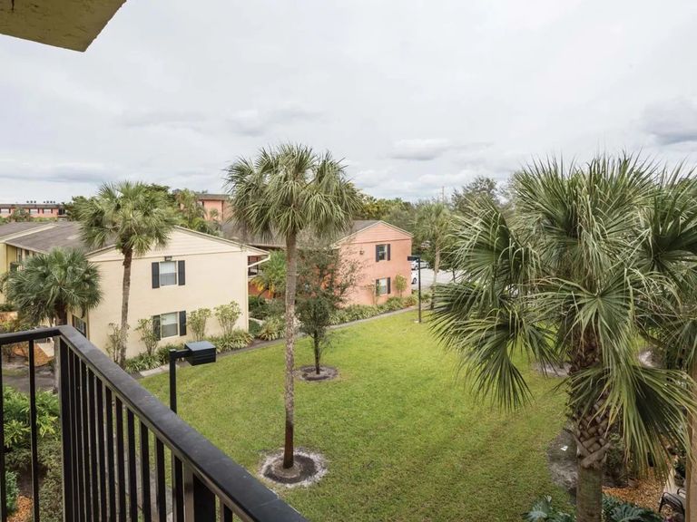 Plantation Gardens apartments in Plantation, FL – photo 31