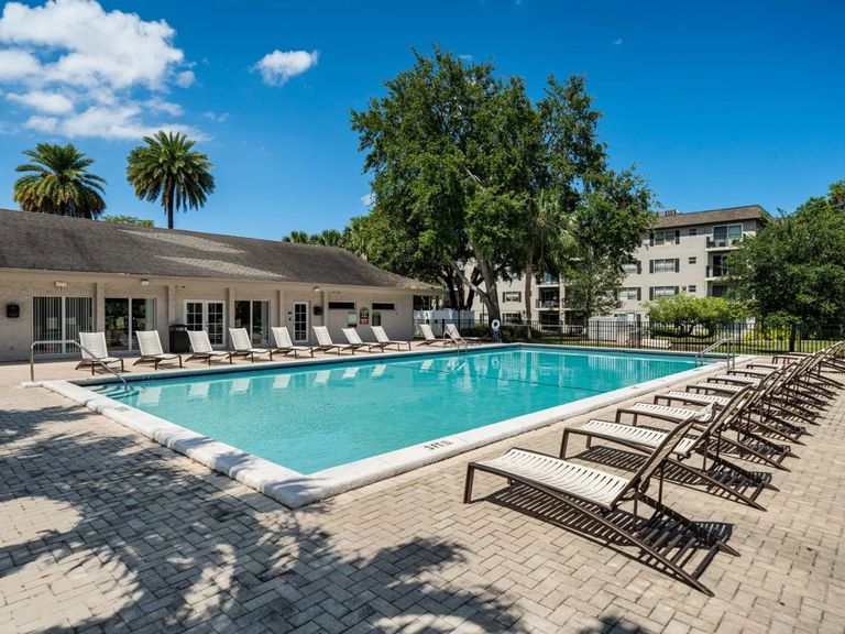 Plantation Gardens apartments in Plantation, FL – photo 42