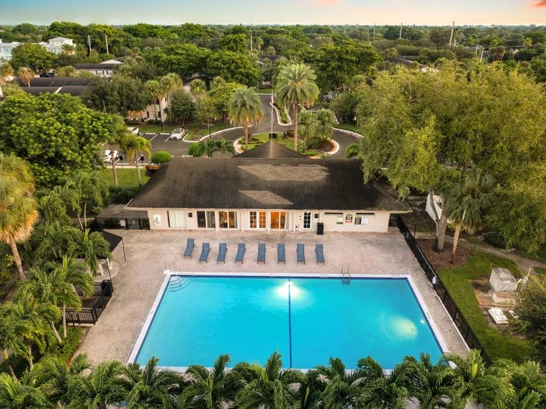Plantation Gardens apartments in Plantation, FL – photo 44
