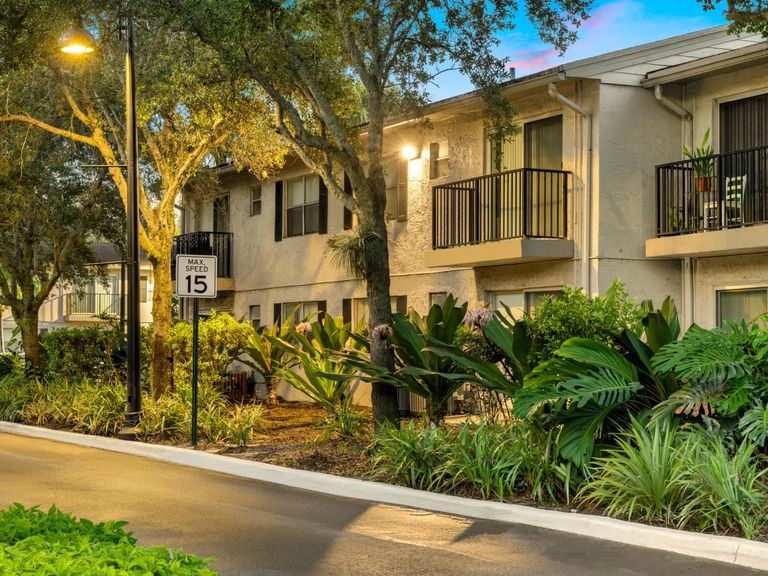 Plantation Gardens apartments in Plantation, FL – photo 57