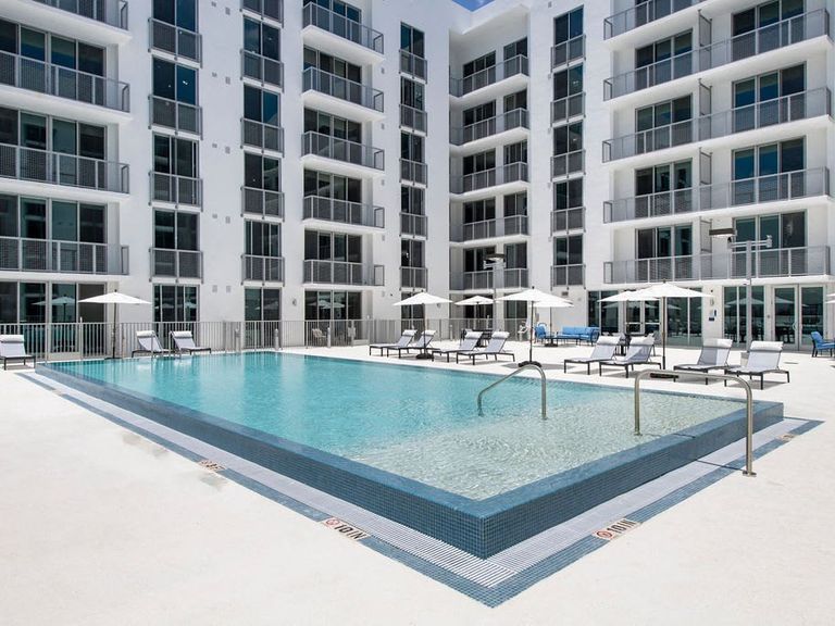 Platform 3750 Apartment Homes apartments in Coconut Grove, FL – photo 12