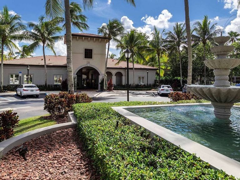 Polo Glen Apartment Homes apartments in Plantation, FL – photo 16