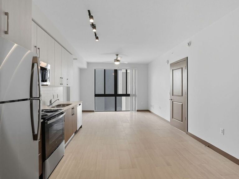 Quail Roost Station apartments in Miami, FL – photo 8