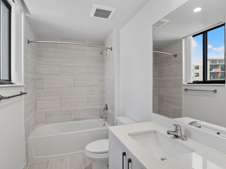 Quail Roost Station apartments in Miami, FL – photo 10