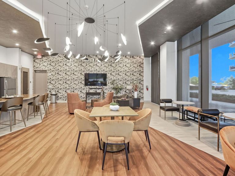 Quail Roost Station apartments in Miami, FL – photo 25