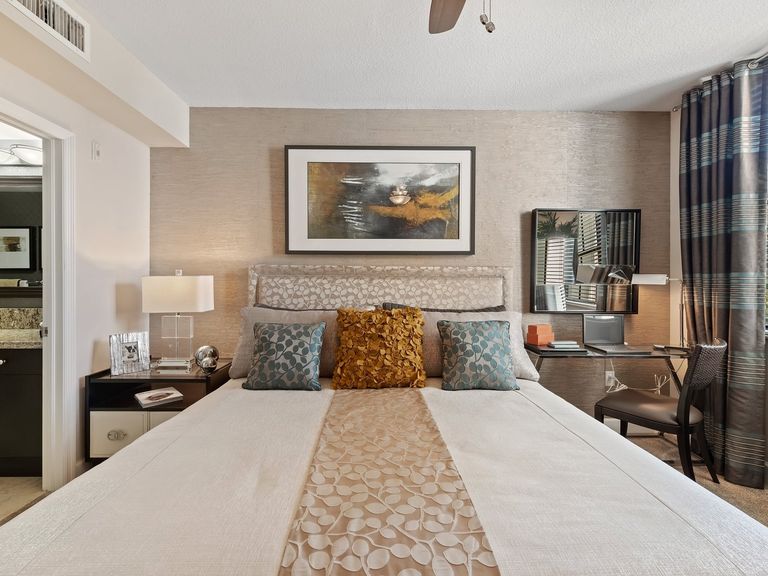 Residences at Lakehouse apartments in Miami Lakes, FL – photo 18