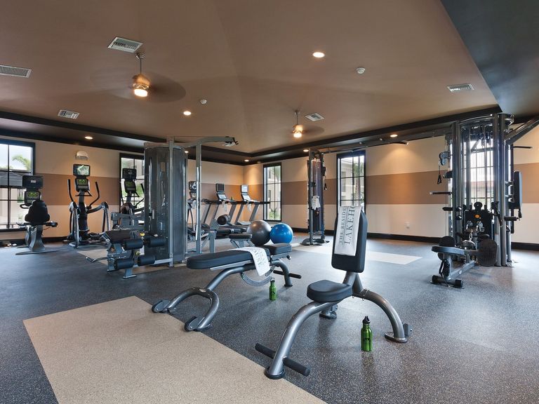 Residences at Lakehouse apartments in Miami Lakes, FL – photo 25