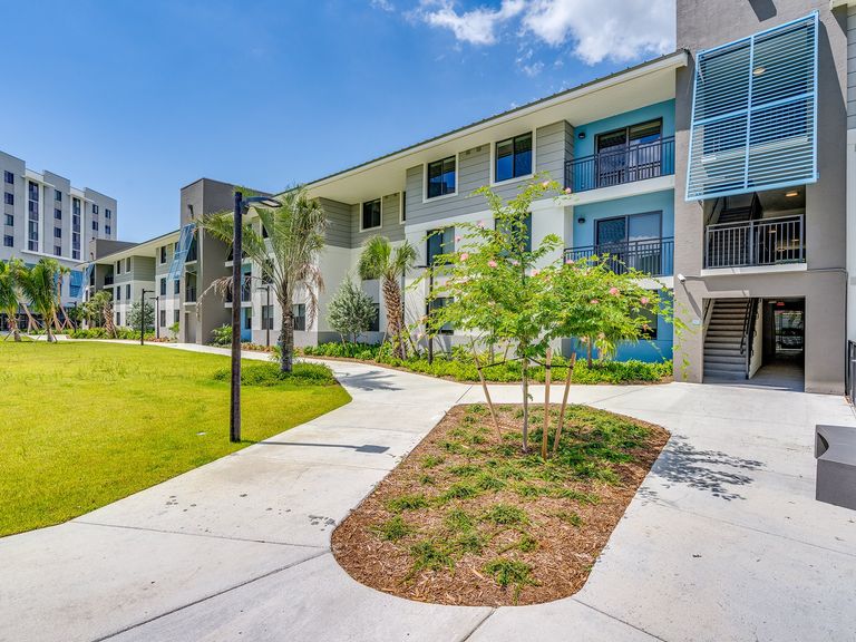 Residences at Somi Parc apartments in South Miami, FL – photo 9