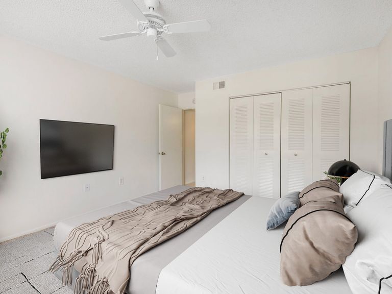 Sabal Pointe apartments in Coral Springs, FL – photo 36