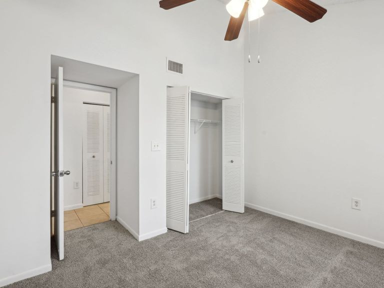 Sheridan Ocean Club Apartments apartments in Dania Beach, FL – photo 22