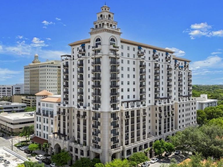 Sofia Coral Gables apartments in Coral Gables, FL – photo 42
