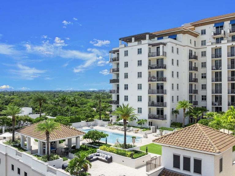 Sofia Coral Gables apartments in Coral Gables, FL – photo 47