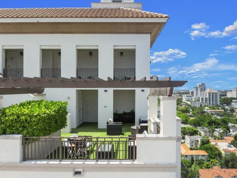 Sofia Coral Gables apartments in Coral Gables, FL – photo 52