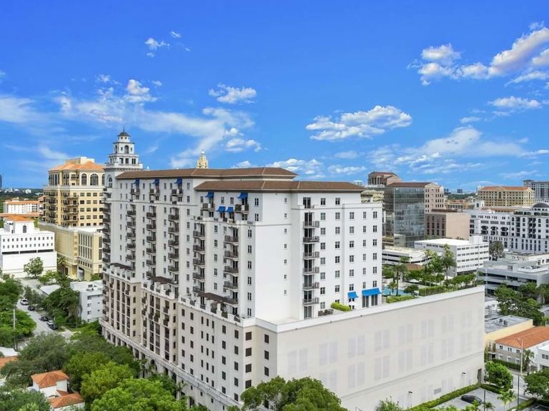 Sofia Coral Gables apartments in Coral Gables, FL – photo 58