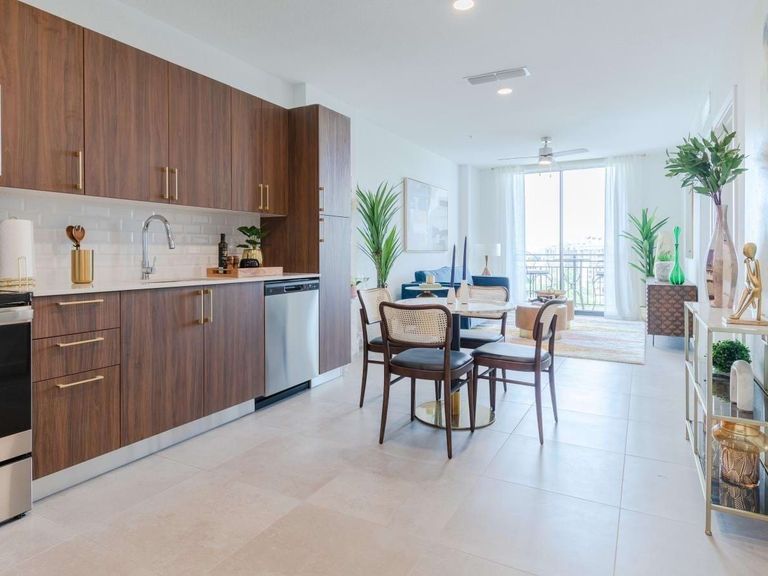 Soleste Spring Gardens apartments in Miami, FL – photo 25
