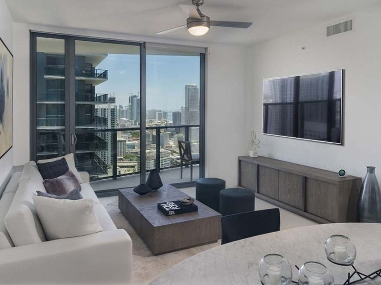 Solitair Brickell Apartments apartments in Miami, FL – photo 9