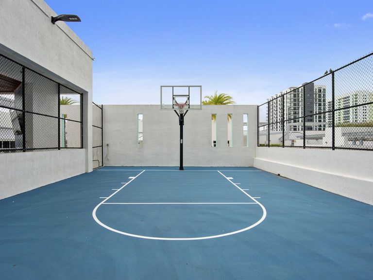 SOMA at Brickell apartments in Miami, FL – photo 7