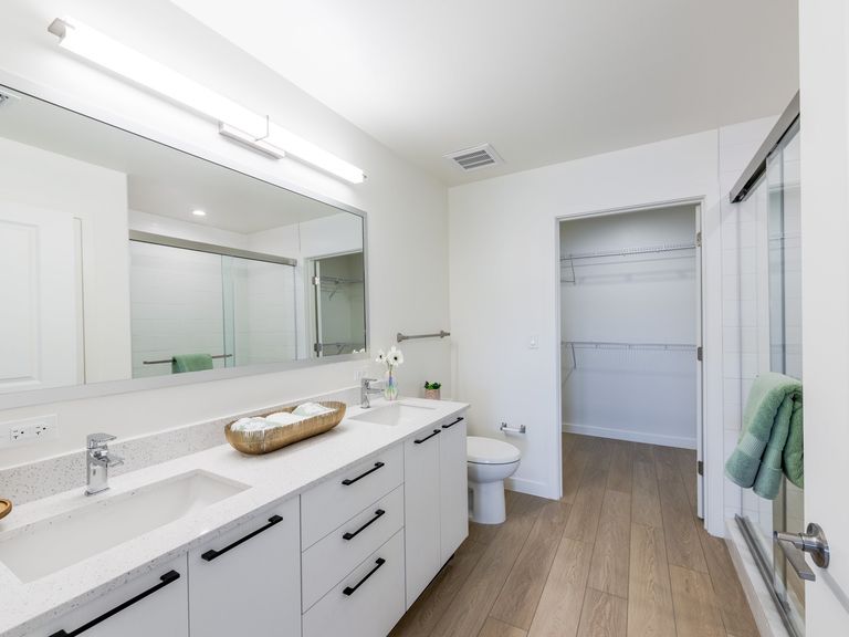 South Pointe Apartments apartments in Miami Lakes, FL – photo 18
