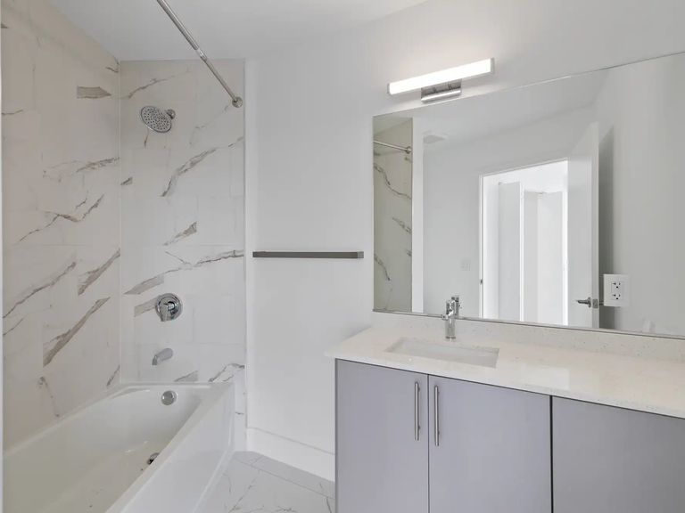 Springs Town Center apartments in Miami Springs, FL – photo 7
