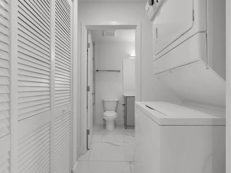 Springs Town Center apartments in Miami Springs, FL – photo 10