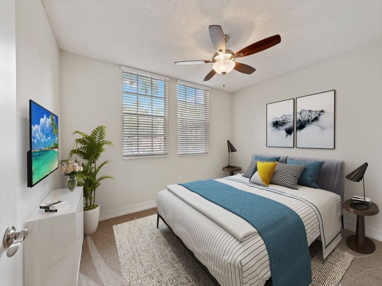 St. Tropez Apartments apartments in Miami Lakes, FL – photo 19