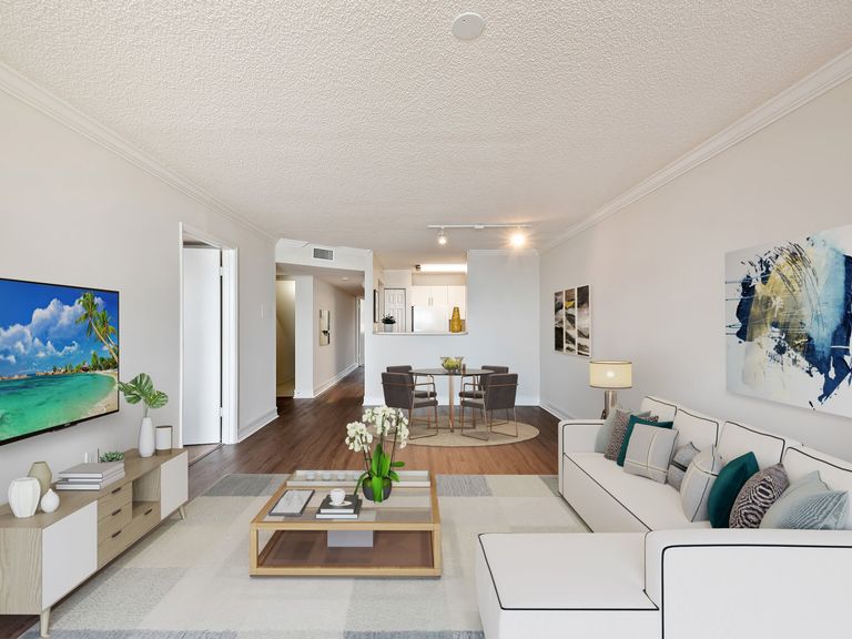 St. Tropez Apartments apartments in Miami Lakes, FL – photo 8