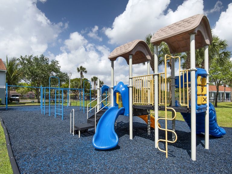 Sunny Lake Apartments apartments in Lauderhill, FL – photo 10