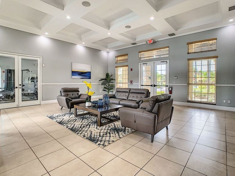 Sunny Lake Apartments apartments in Lauderhill, FL – photo 20