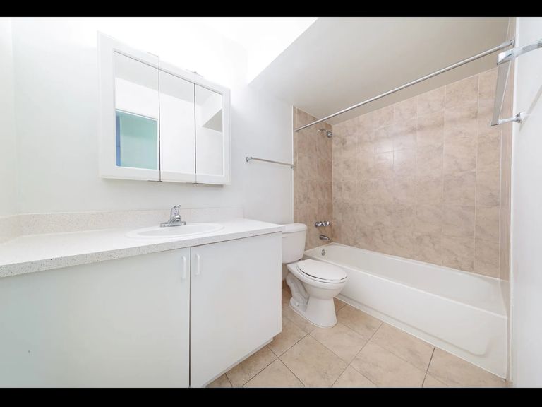 Sunset Palms Apartments apartments in Hollywood, FL – photo 31