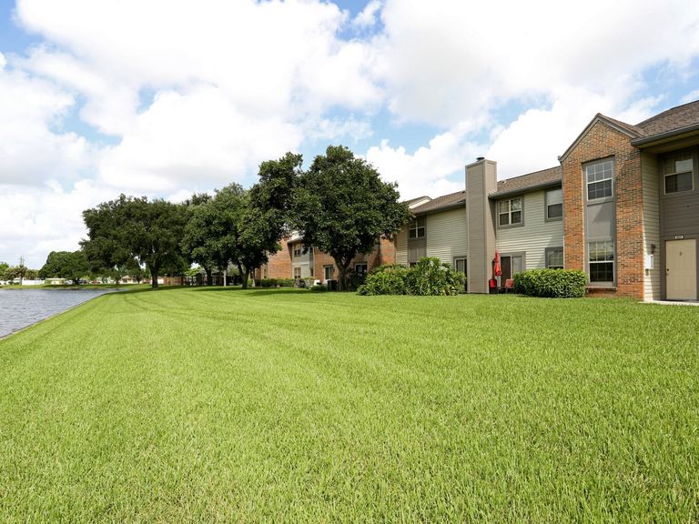 Tamarac Pointe Apartments apartments in Tamarac, FL – photo 16