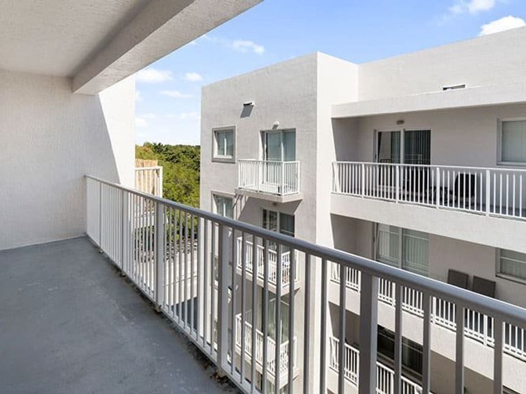 The Corridor apartments in Miami, FL – photo 9