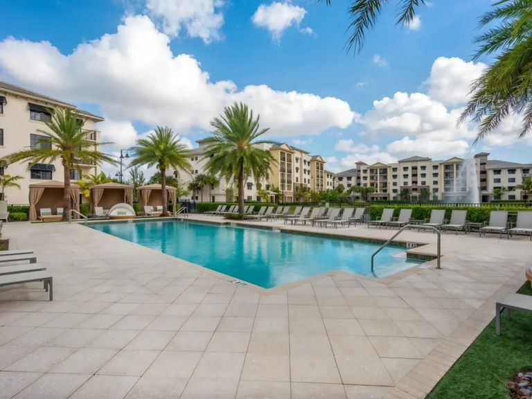 The Ellery apartments in Plantation, FL – photo 25