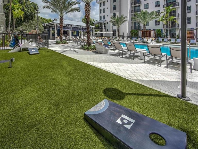 The Ellsworth apartments in Plantation, FL – photo 25