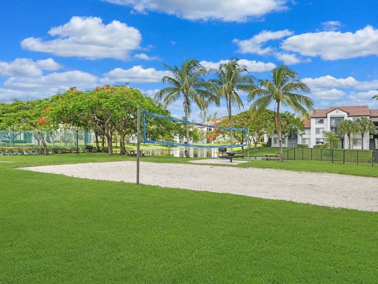 The Enclave Apartments at Waterways apartments in Deerfield Beach, FL – photo 9