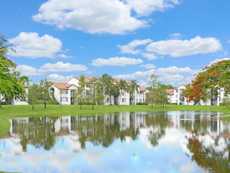 The Enclave Apartments at Waterways apartments in Deerfield Beach, FL – photo 32