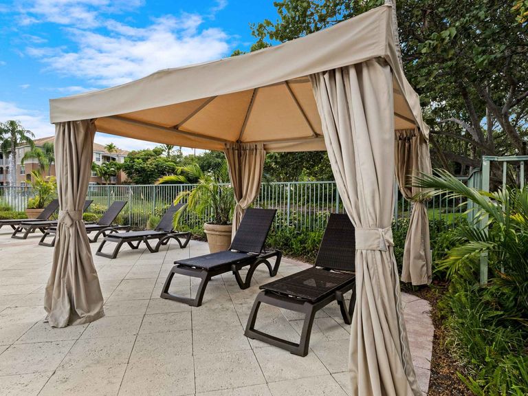 The Grove at Turtle Run apartments in Coral Springs, FL – photo 13