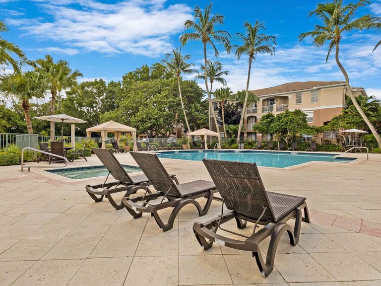 The Grove at Turtle Run apartments in Coral Springs, FL – photo 16