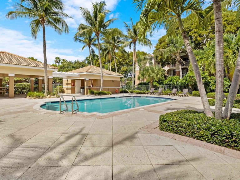 The Grove at Turtle Run apartments in Coral Springs, FL – photo 18