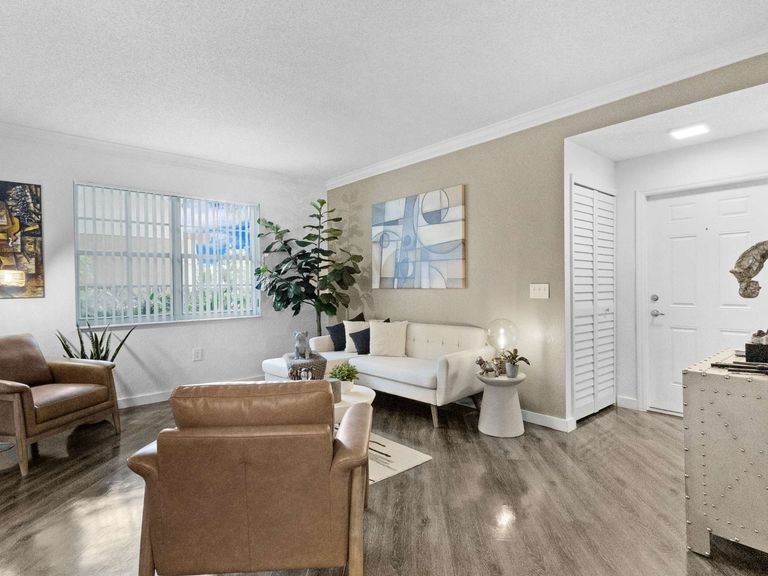 The Grove at Turtle Run apartments in Coral Springs, FL – photo 35