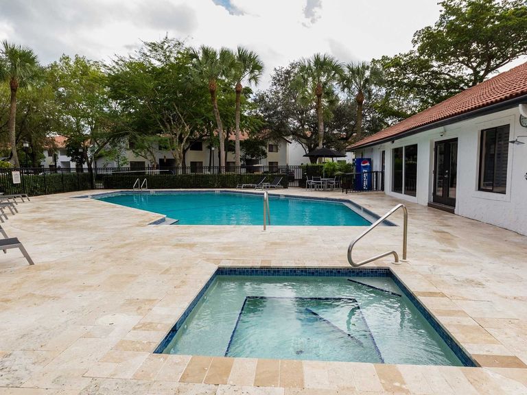 The Harbor apartments in Coral Springs, FL – photo 15