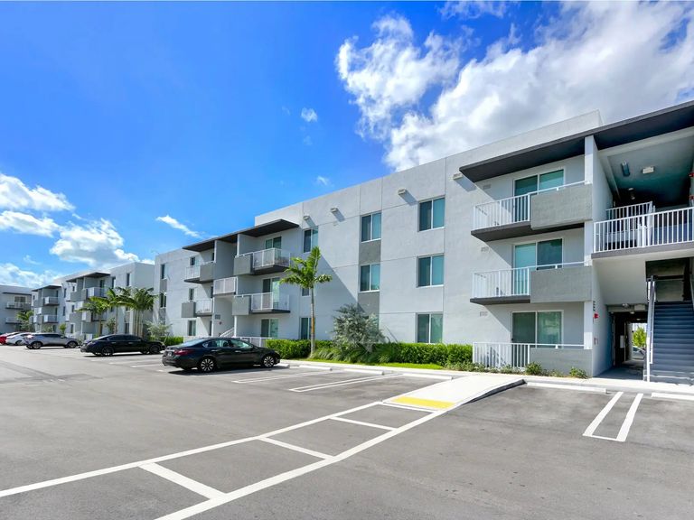 The Heights at Coral Town Park apartments in Homestead, FL – photo 15