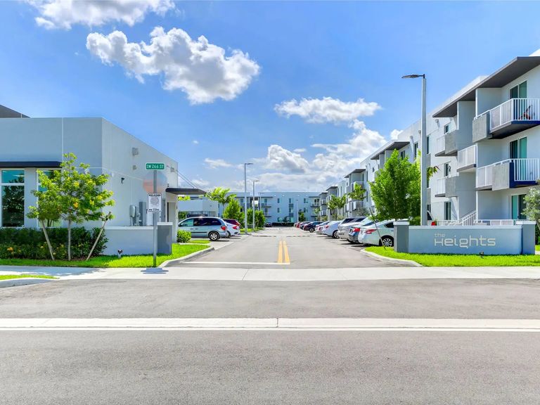 The Heights at Coral Town Park apartments in Homestead, FL – photo 17